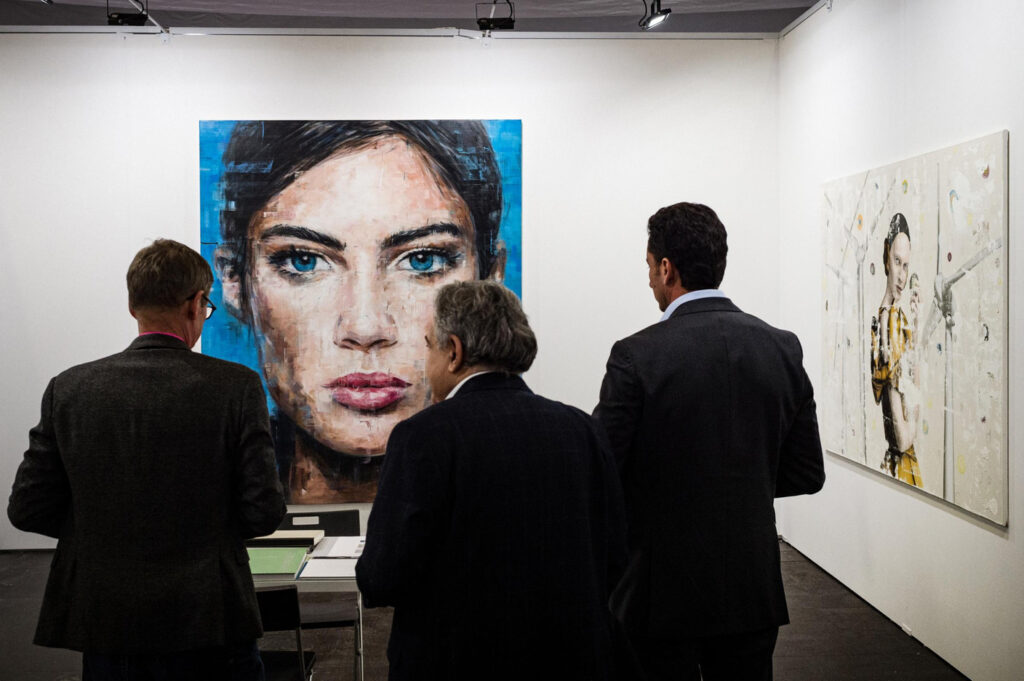 Vernissage à El Jadida De L’exposition Tripartite “interférences”