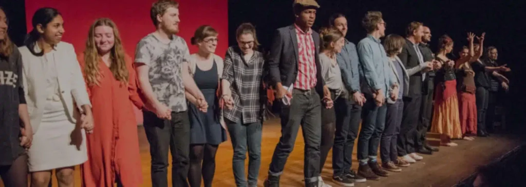 Fès: Le 1er Festival National Des Jeunes écrivains Célèbre La Créativité De La Jeune Génération