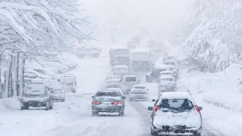 Chutes De Neige, Vague De Froid Et Averses Orageuses De Dimanche à Mercredi Dans Plusieurs Provinces