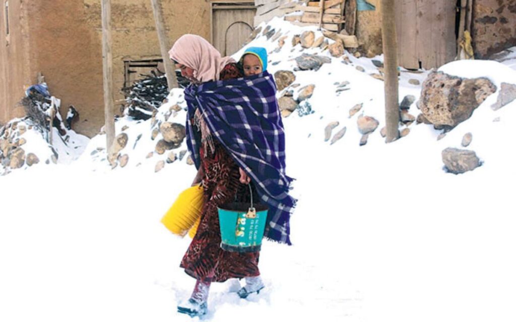 Vague De Froid : L’indh Apporte Chaleur Et Réconfort Aux Femmes Enceintes De Khénifra