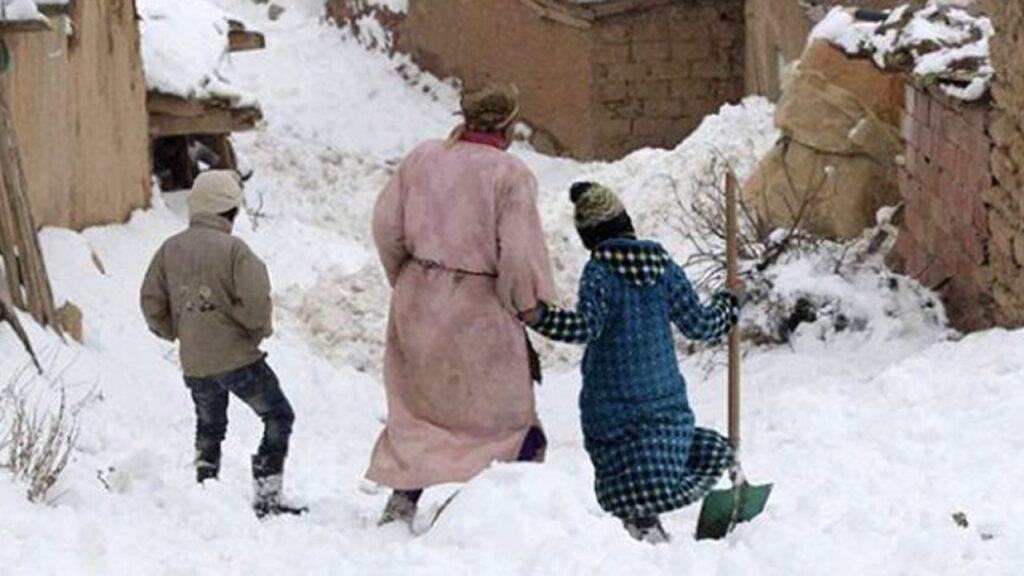 Vague De Froid : Mobilisation Intense Pour Le Bon Déroulement De L’opération De Soutien Et D’assistance à Béni Mellal